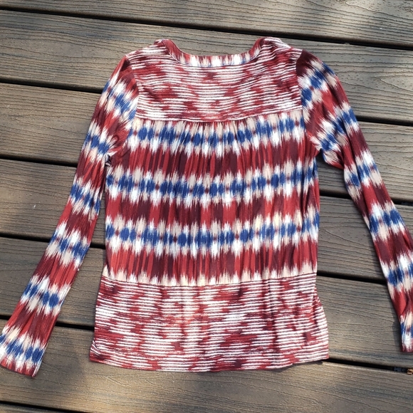 Skies are Blue Top - Picture 7 of 8